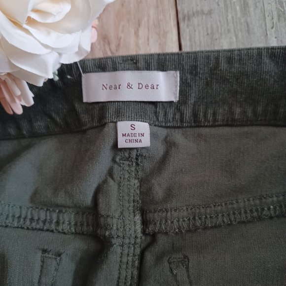 WOMEN'S CORDUROY SKIRT BRAND NEAR & DEAR / SIZE S / OLIVE GREEN COLOR - Picture 6 of 8